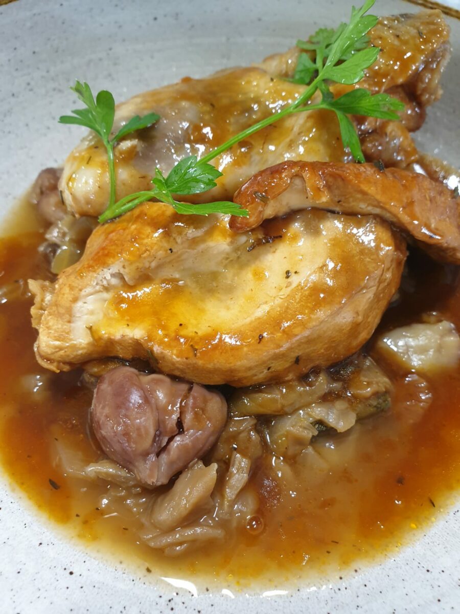 pintade chataigne chou auberge les murets 2023